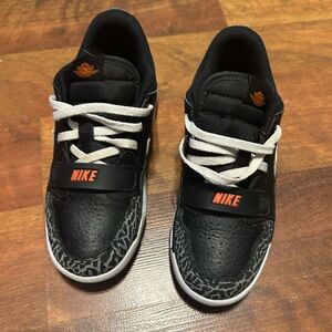 Jordan Kids Black and Orange Sneakers